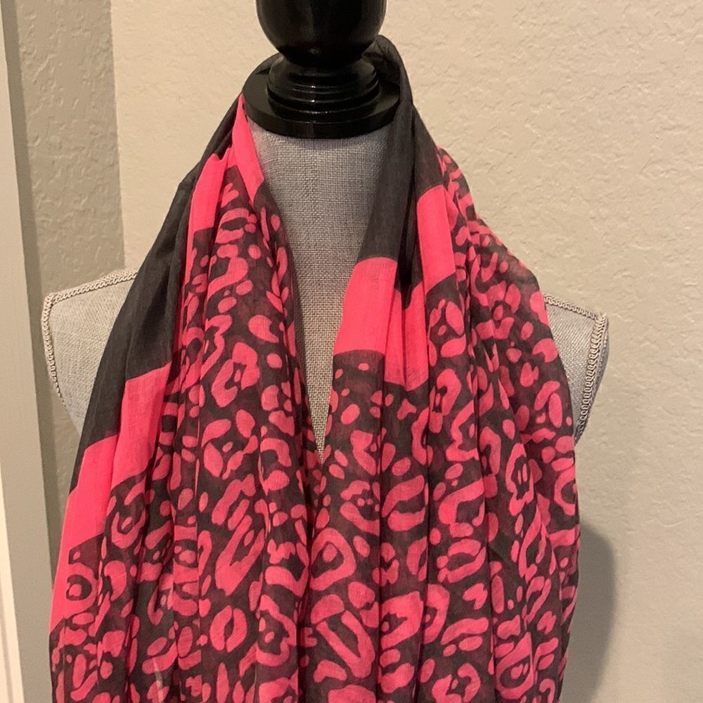 Large Infinity Scarf - Picture 2 of 6